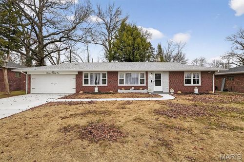 1331 Norchester Dr, Saint Louis, MO, 63137-1406 | Card Image