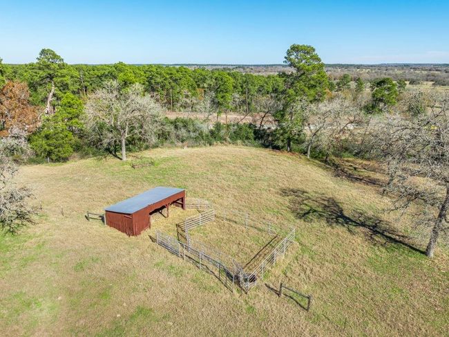 414 Giese Lane, Home with 4 bedrooms, 3 bathrooms and 2 parking in Warda TX | Image 18