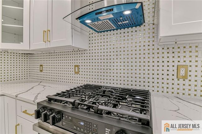 537 Lorraine Ave, House other with 4 bedrooms, 3 bathrooms and null parking in Middlesex NJ | Image 11