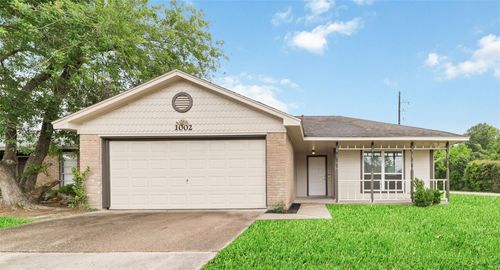 1002 Afton Ct, Tomball, TX, 77375-4936 | Card Image
