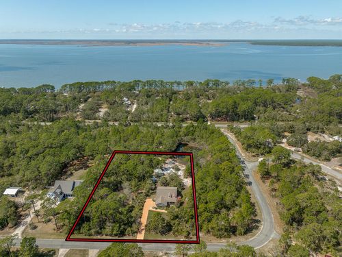 134 Shadow Bay Dr, Eastpoint, FL, 32328-3374 | Card Image