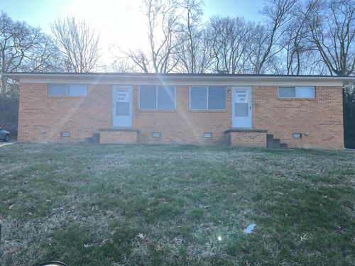 109 Edgehill Dr, Pulaski, TN, 38478-2201 | Card Image