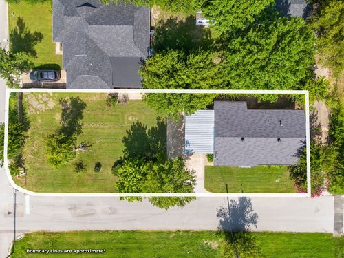 2512 Rainey St, Greenville, TX, 75401-3633 | Card Image