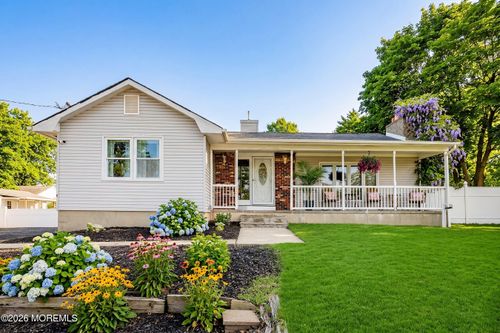 1932 11th Ave, Toms River, NJ, 08757-2129 | Card Image