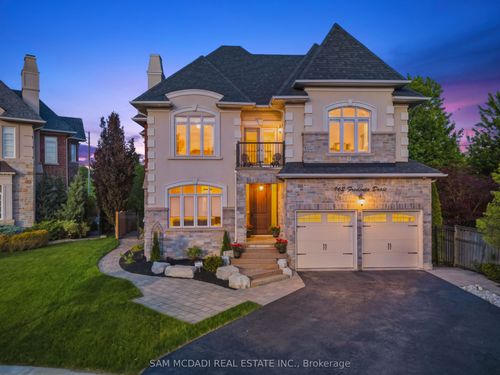 962 Fredonia Dr, Mississauga, ON, L5C2W4 | Card Image