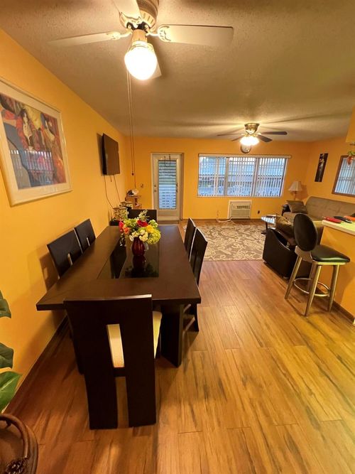 131 Camden F, West Palm Beach, FL, 33417-2021 | Card Image