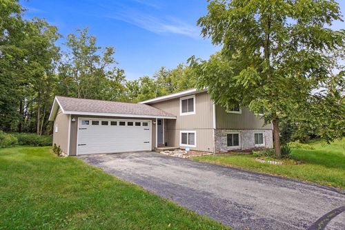 2966 Deerpath Road, LYONS, WI, 53147 | Card Image