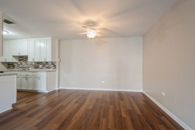 118 - 8905 N Knight Avenue, Condo with 2 bedrooms, 2 bathrooms and 2 parking in Des Plaines IL | Image 3