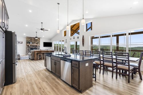 10 Shell Ln, Branson, MO, 65616 | Card Image