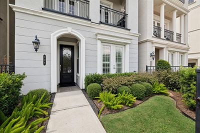 Beautiful and professional landscaping that continues throughout the entire community of Somerset Green! | Image 2