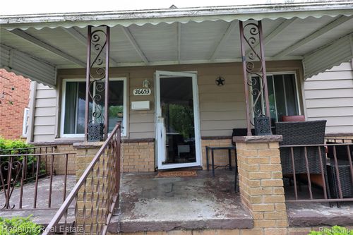 26653 Ross St, Inkster, MI, 48141-3155 | Card Image