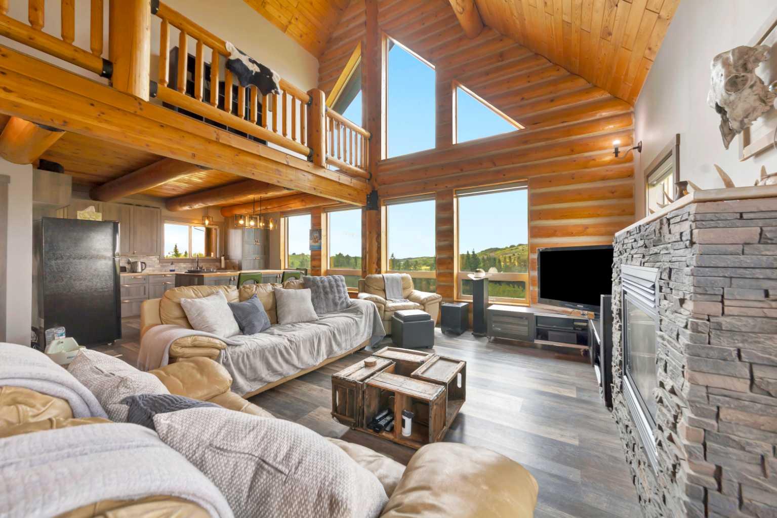 Residential in Rural Vermilion River, County of 5