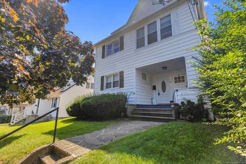 2-285 Clover St, Stratford, CT, 06614-5218 | Card Image