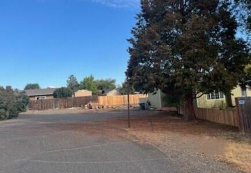 326 E Sage Ln, Culver, OR, 97734-9729 | Card Image