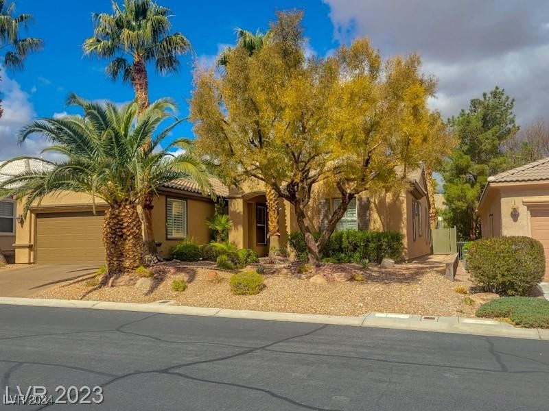 Pacifico Ln, Las Vegas, NV 89135