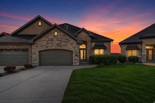 1129 E Sunset Dunes Way, Draper, UT, 84020-5676 | Card Image