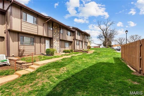 2903-2903 San Souci Dr, Lake St Louis, MO, 63367-1119 | Card Image