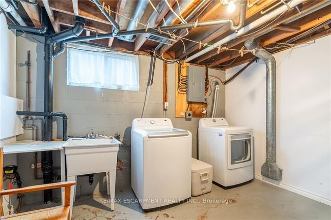 19 Carpenter Ave, House other with 4 bedrooms, 2 bathrooms and 3 parking in Stoney Creek ON | Image 36