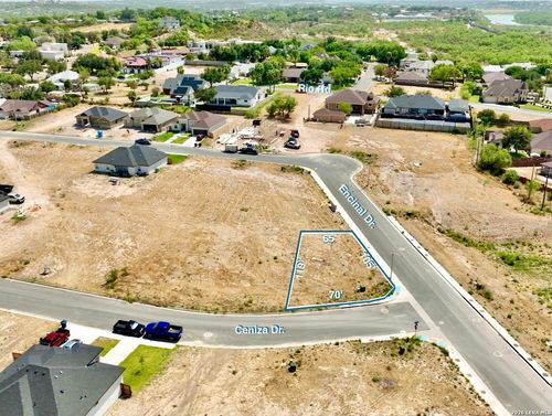 802 Ceniza Dr, Eagle Pass, TX, 78852-3367 | Card Image