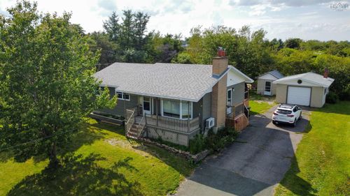 19 Mcgean St, Sydney Mines, NS, B1V2A2 | Card Image