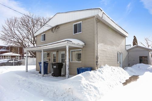 9 Rue Gendron, Salaberry de Valleyfield, QC, J6T1H4 | Card Image
