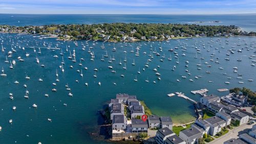 9-9 Skinners Path, Marblehead, MA, 01945-4614 | Card Image