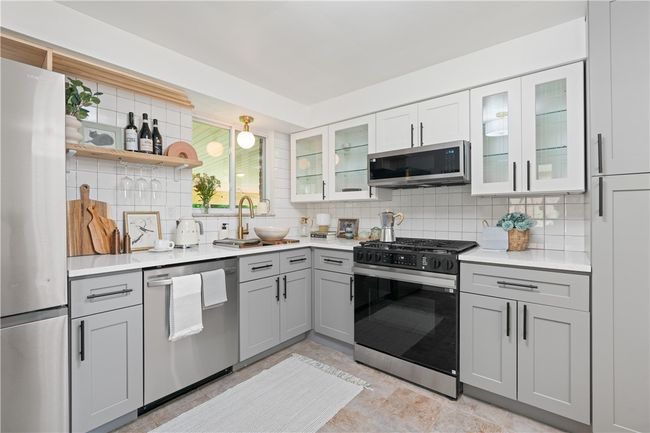 127 Greenview Dr, House other with 4 bedrooms, 2 bathrooms and null parking in Verona PA | Image 10