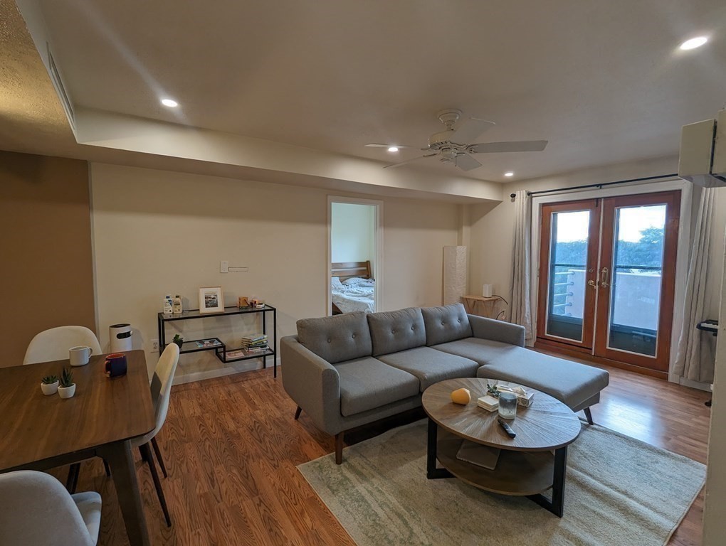 Residential Lease in Chelsea 3