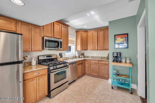39 Ideal Ave, House other with 3 bedrooms, 2 bathrooms and null parking in North Middletown NJ | Image 19