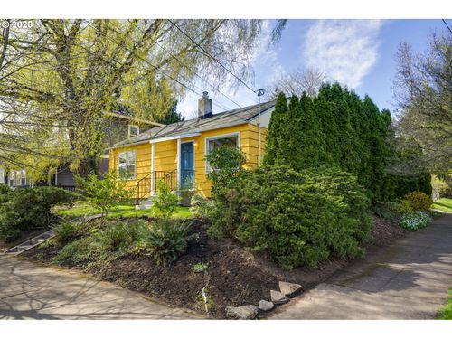 305 Se 75th Ave, Portland, OR, 97215 | Card Image