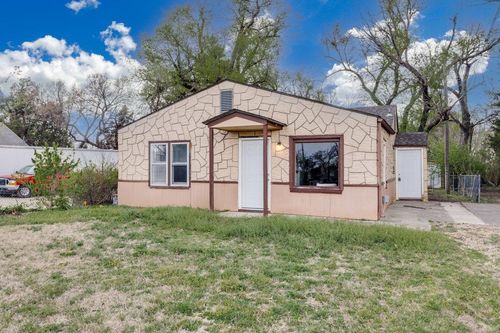 1524 E 12th St, Newton, KS, 67114-2528 | Card Image