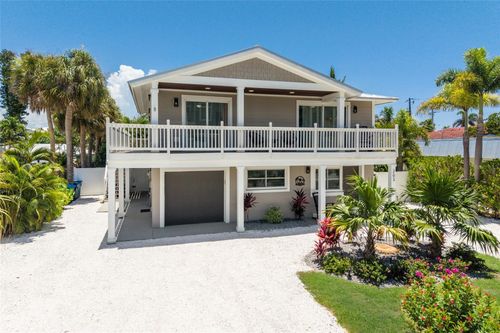 203 72nd St, HOLMES BEACH, FL, 34217-1136 | Card Image