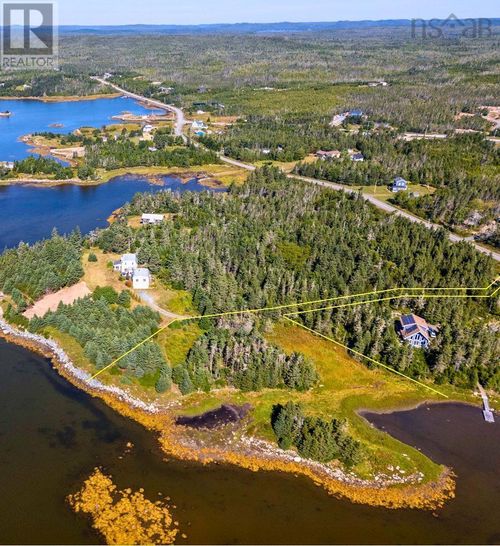2 Ostrea Lake Rd, Ostrea Lake, NS, B0J | Card Image
