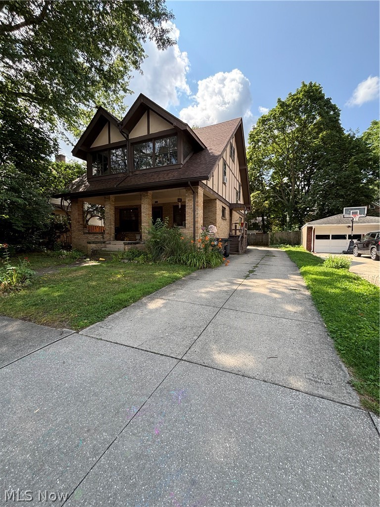 Residential Income in Akron 2
