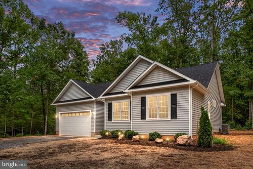 79 Hickory Cir, MINERAL, VA, 23117-9501 | Card Image