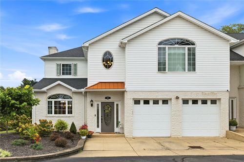 101 Chateau Dr, Aliquippa, PA, 15001-1699 | Card Image