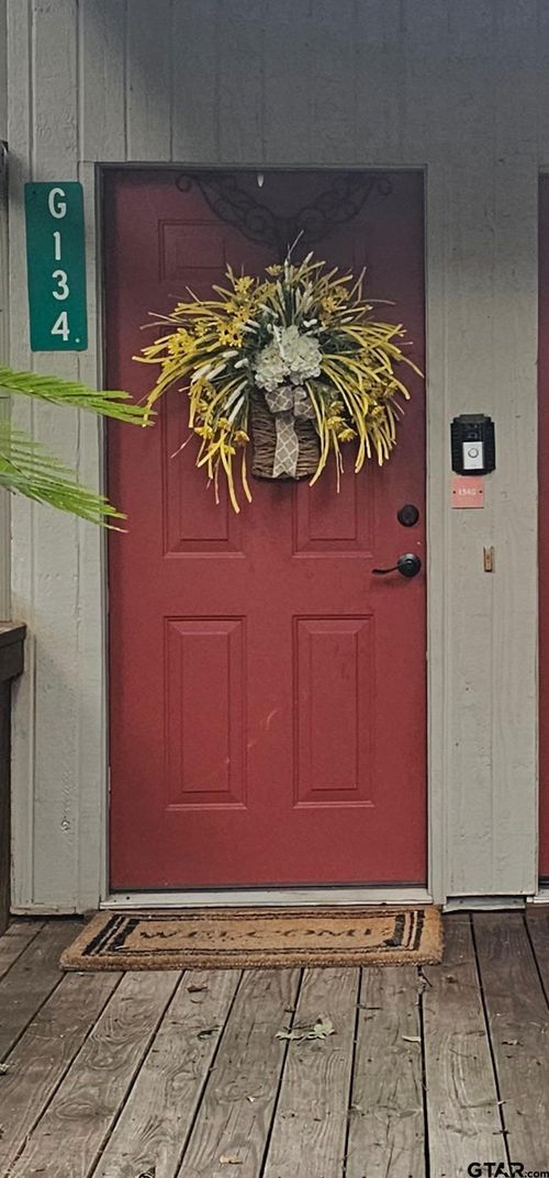 197 Holly Hill Cir, Holly Lake Ranch, TX, 75765-7367 | Card Image