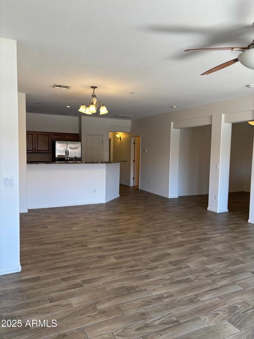 241-525 N Miller Rd, Scottsdale, AZ, 85257-4620 | Card Image