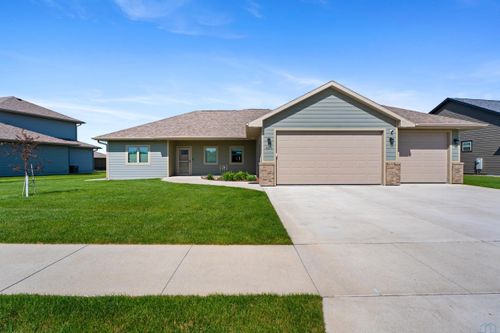 326 Wilder Rd, Vermillion, SD, 57069-4449 | Card Image