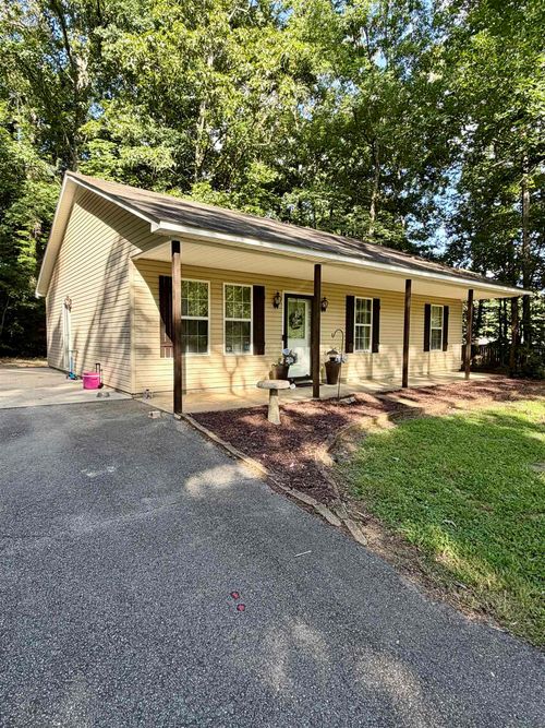 145 Osborn Hill Rd, Tuscumbia, AL, 35674-7705 | Card Image