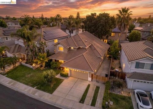 2533 Crescent Way, Discovery Bay, CA, 94505 | Card Image