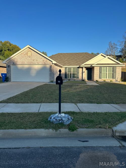 745 Park Ln, Prattville, AL, 36067-1558 | Card Image