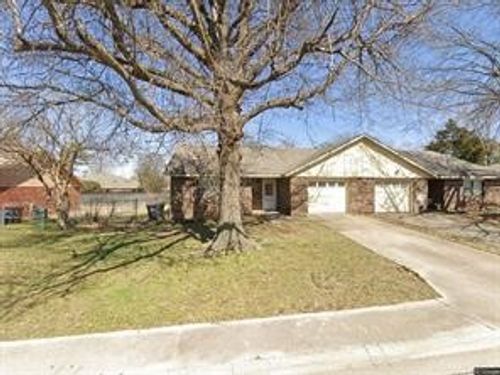 2704 Mcmillan Dr, Springdale, AR, 72762-3947 | Card Image