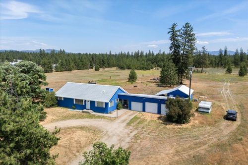 40010 N Newport Hwy, Elk, WA, 99009-9727 | Card Image