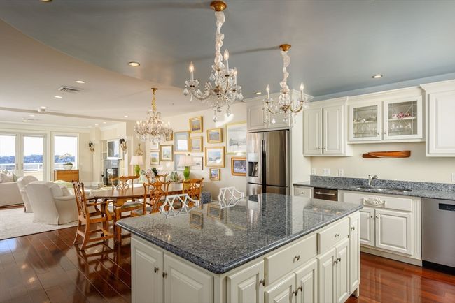 APT-302 - 1 Longbeach Ave, Condo with 2 bedrooms, 2 bathrooms and null parking in Hull MA | Image 6