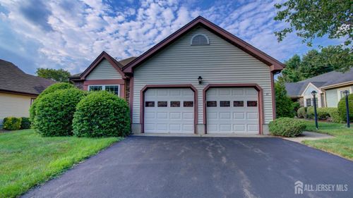 17 Ashbourne Dr, Monroe, NJ, 08831-5211 | Card Image