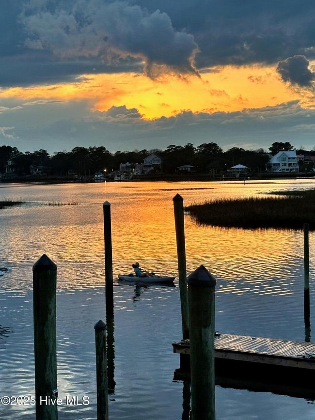 Sunset kayak from the dock. Storage room holds all the toys! | Image 18