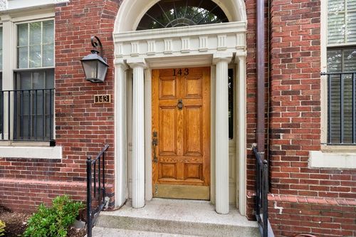 apt-2-143 Beaconsfield Rd, Brookline, MA, 02445-3332 | Card Image