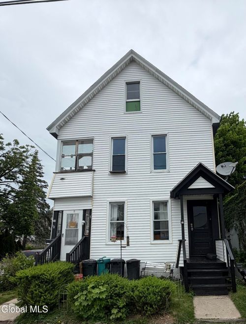 up-17 Grand St, Amsterdam, NY, 12010-4223 | Card Image