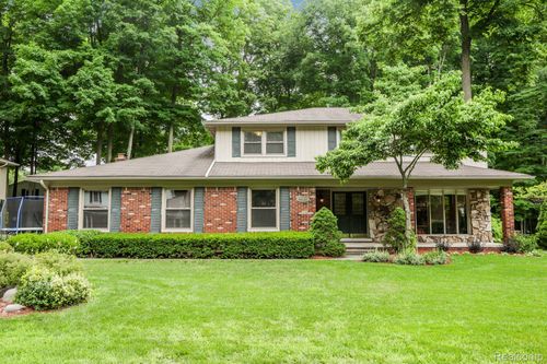 48124 Liberty Dr, Shelby Twp, MI, 48315-4059 | Card Image